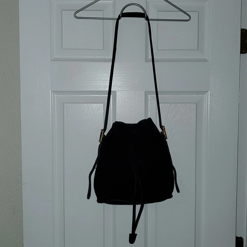 VTG Coach Berkeley Drawstring Shoulder Bag - Picture 10 of 10